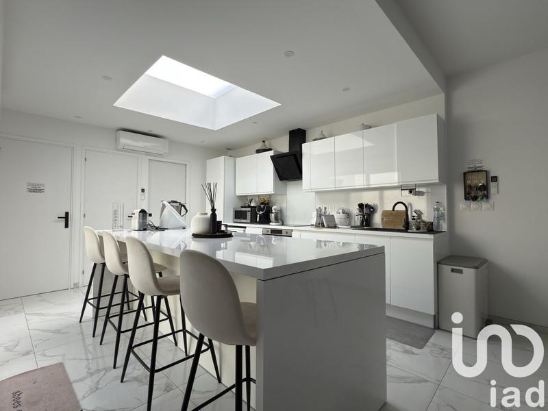 Maison - 98 m² - 4 pièces