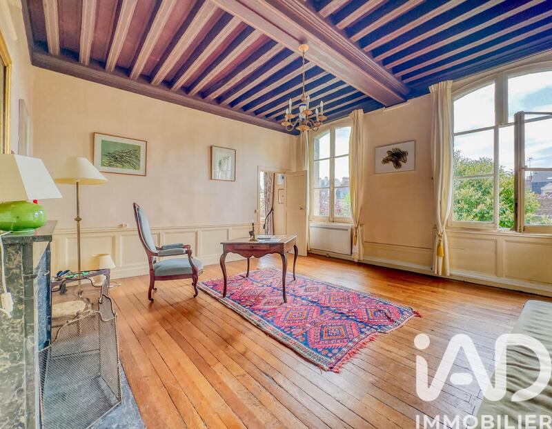 Maison de ville - 229 m² - 8 pièces