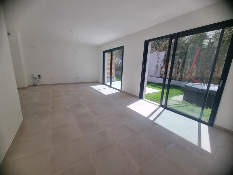 Maison - 76 m² - 3 pièces