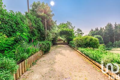 Maison - 215 m² - 6 pièces