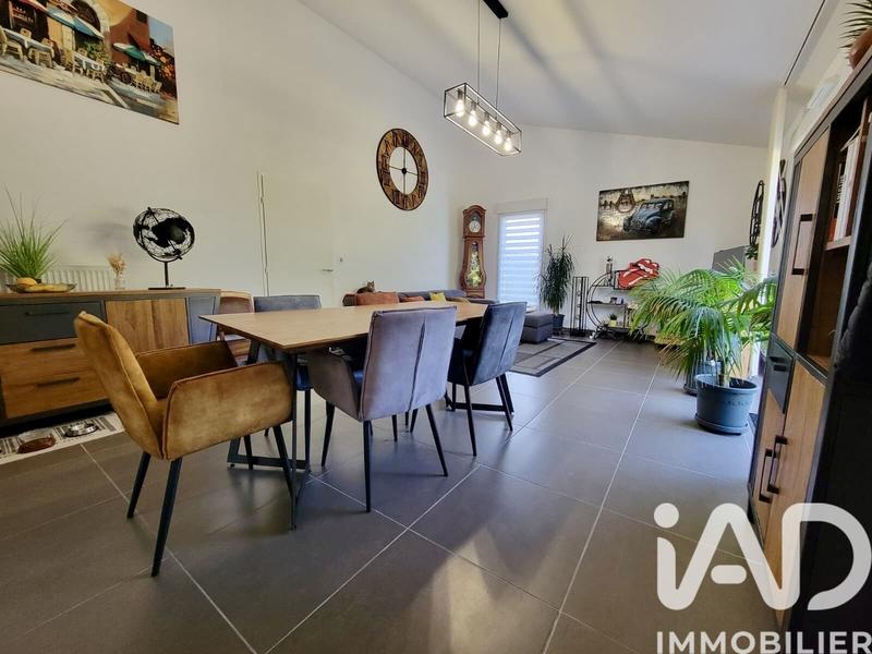Maison - 98 m² - 4 pièces