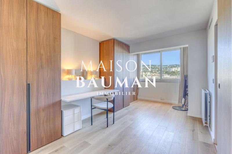 Appartement - 89 m² - 3 pièces