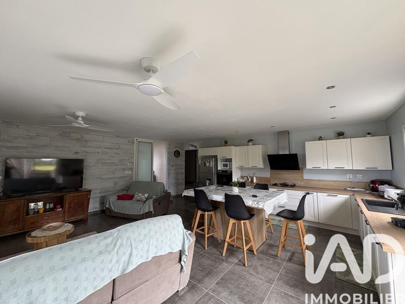 Maison - 193 m² - 6 pièces