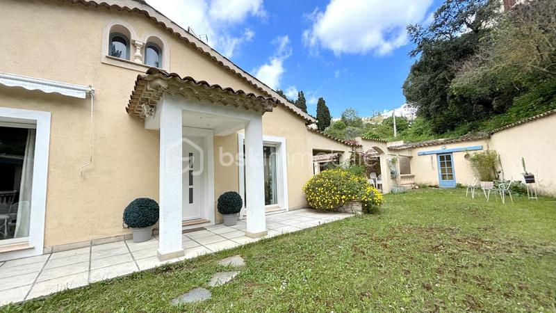 Maison - 141 m² - 5 pièces