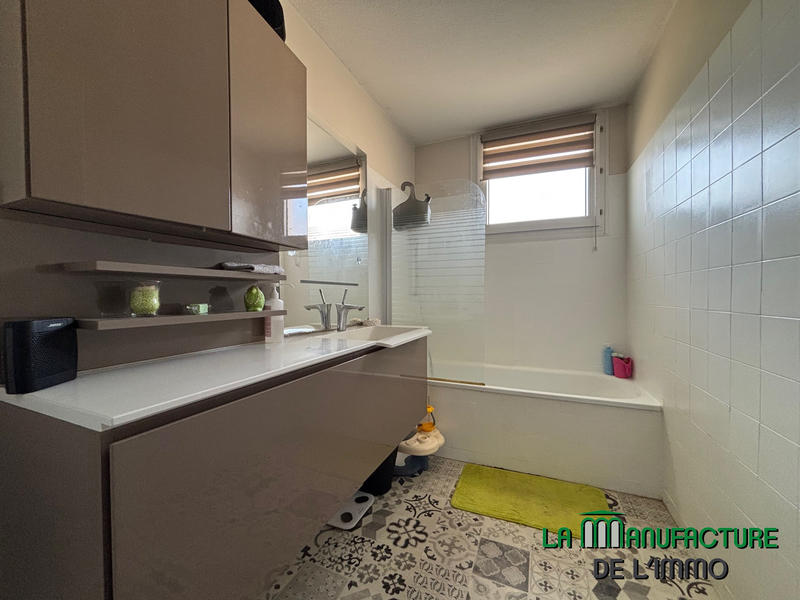 Duplex - 111 m² - 5 pièces