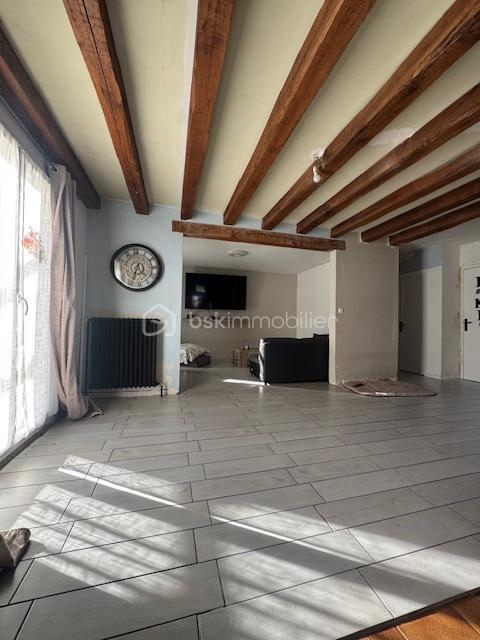 Maison - 200 m² - 8 pièces