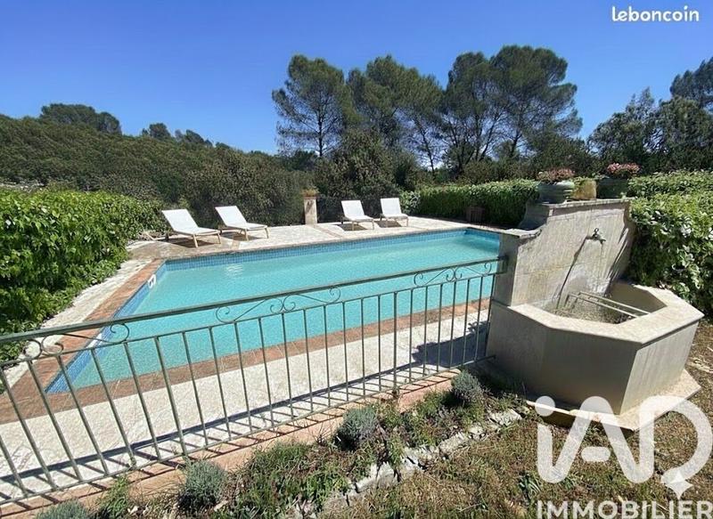 Maison - 184 m² - 7 pièces