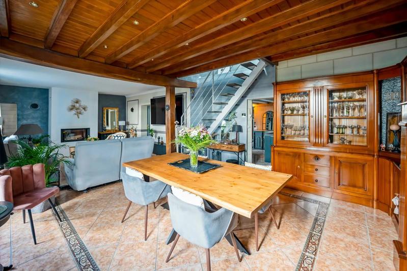 Maison - 131 m² - 6 pièces