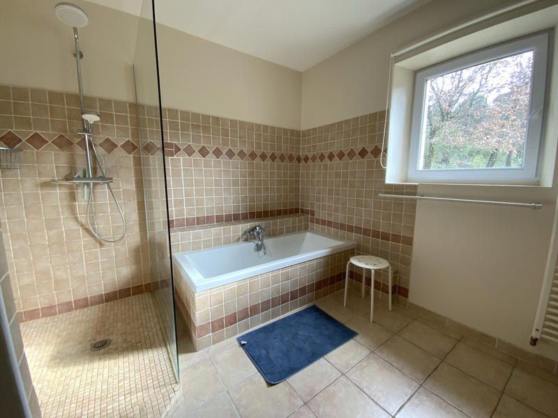 Maison - 288 m² - 6 pièces