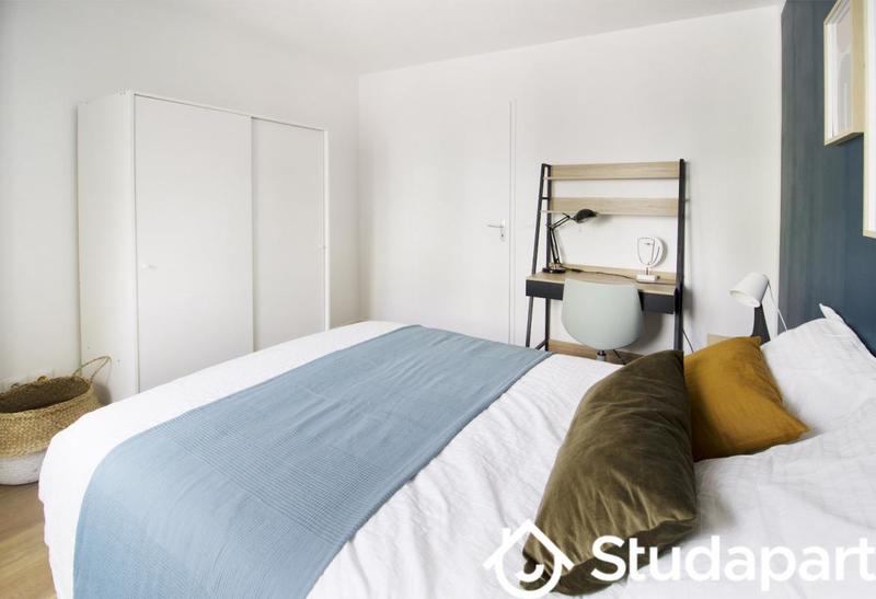 Chambre - 10 m² - 1 pièce