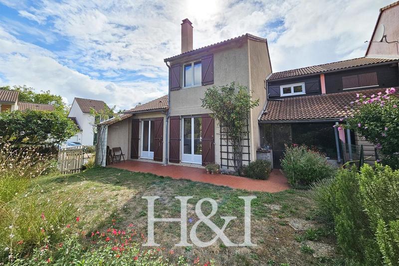 Propriété - 104 m² - 6 pièces