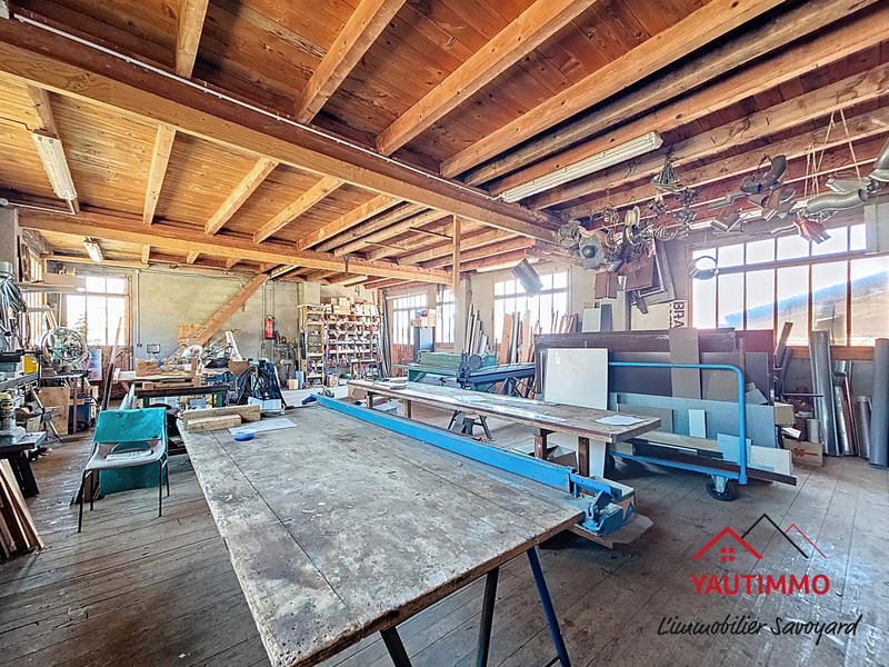 Appartement - 285 m² - 3 pièces