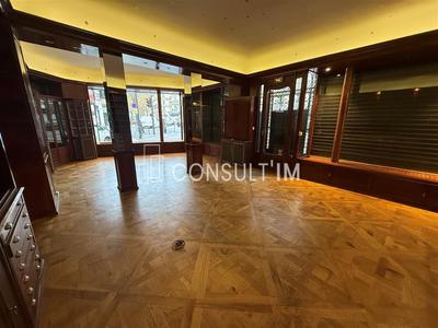 Local commercial - 102 m²