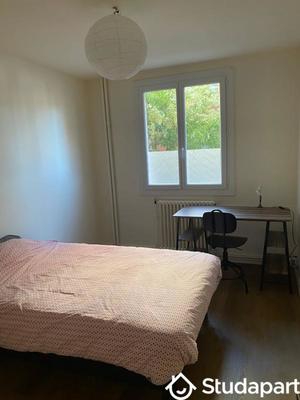 Chambre - 10 m² - 1 pièce