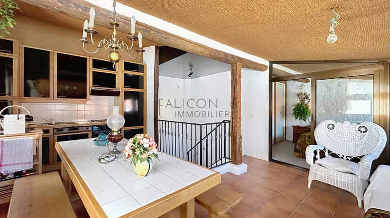 Maison de village - 94 m² - 6 pièces