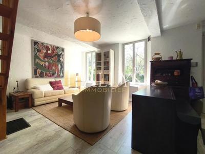 Maison - 121 m² - 6 pièces