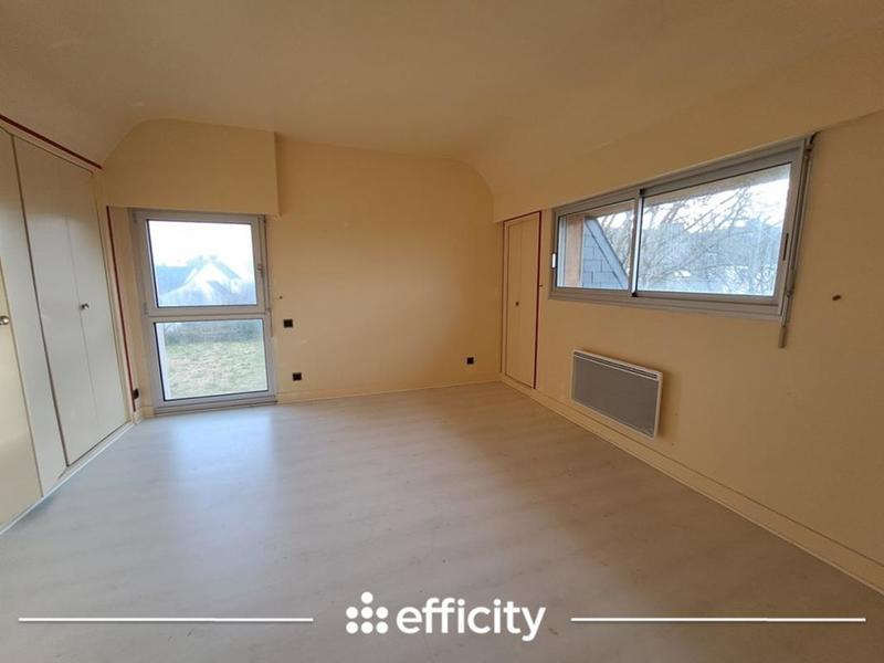 Maison - 207 m² - 6 pièces