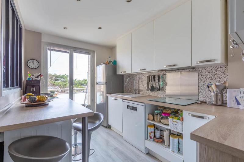 Appartement - 64 m² - 4 pièces