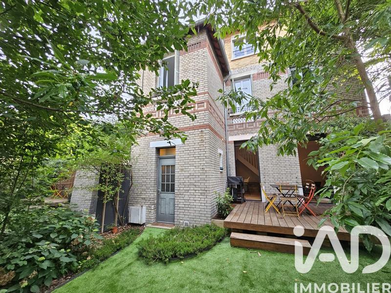 Maison de ville - 108 m² - 4 pièces