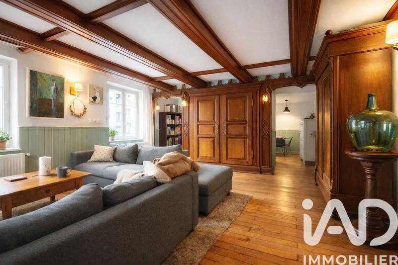 Maison - 250 m² - 10 pièces