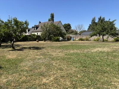 Terrain constructible - 599 m²