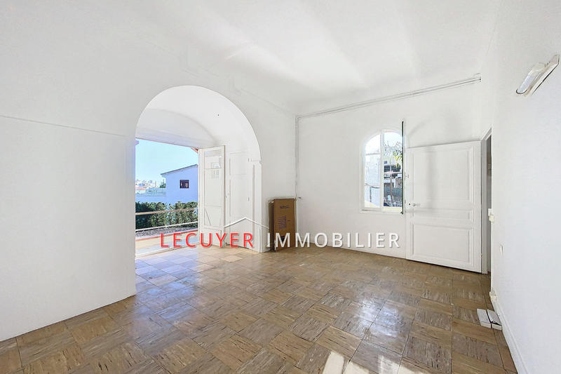 Villa - 137 m² - 6 pièces