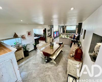 Maison de maîtres - 279 m² - 8 pièces