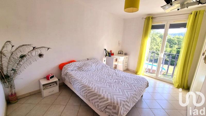 Maison - 168 m² - 7 pièces