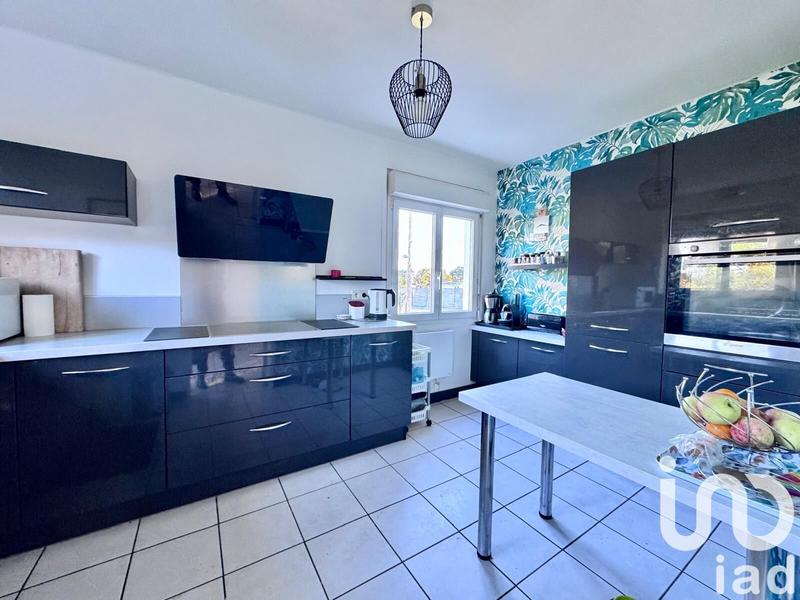 Maison - 179 m² - 8 pièces