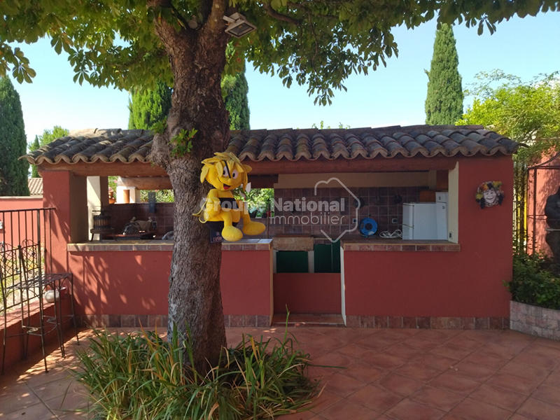 Maison - 480 m² - 20 pièces