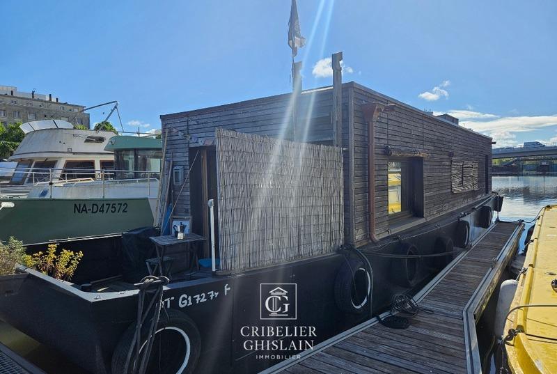 Péniche - 33 m² - 4 pièces