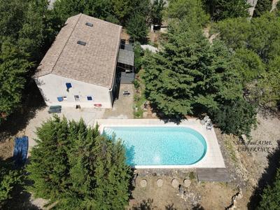 Maison - 200 m² - 7 pièces