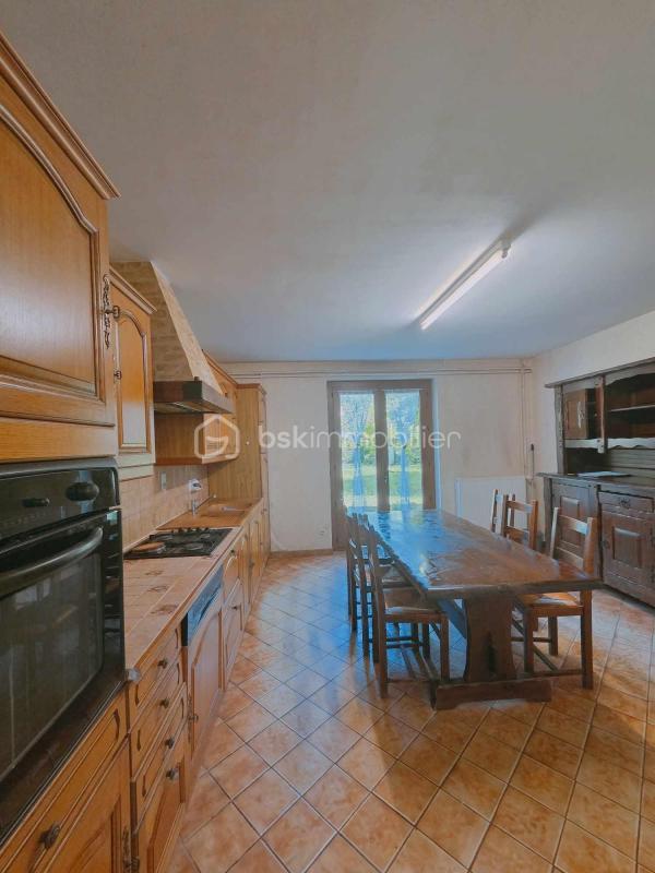 Maison ancienne - 167 m² - 6 pièces