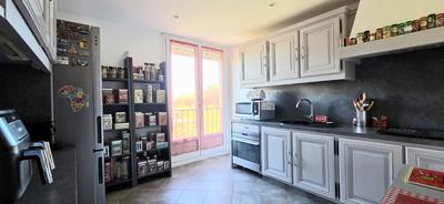 Appartement - 89 m² - 4 pièces