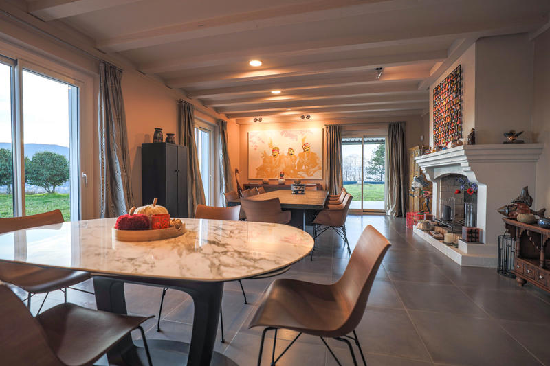 Maison - 680 m² - 19 pièces