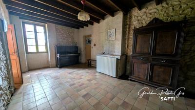 Maison - 177 m² - 7 pièces