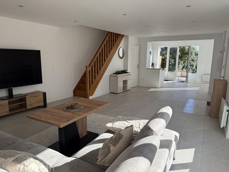 Maison - 95 m² - 4 pièces