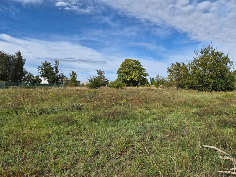 Terrain constructible - 896 m²