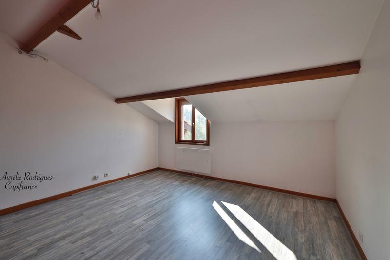 Maison - 208 m² - 7 pièces