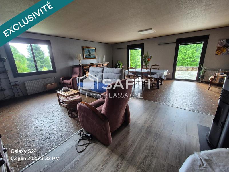 Maison - 220 m² - 7 pièces