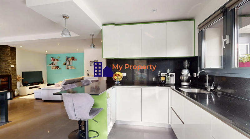 Maison contemporaine - 121 m² - 6 pièces