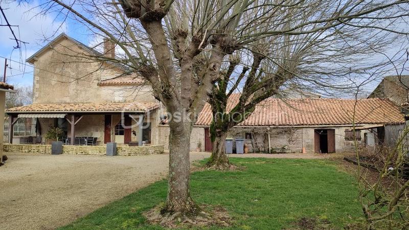 Maison ancienne - 157 m² - 6 pièces