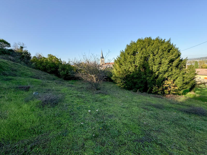 Terrain - 1 600 m²