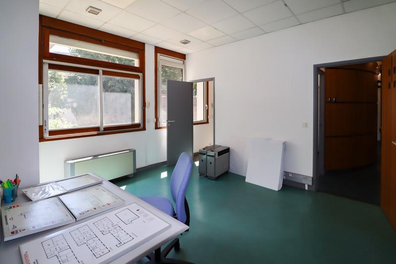 Immeuble - 120 m² - 1 pièce