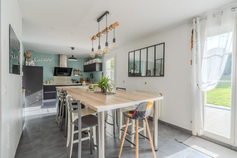 Maison - 170 m² - 8 pièces