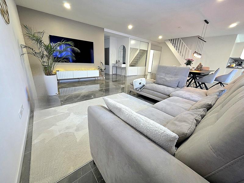 Maison - 148 m² - 6 pièces