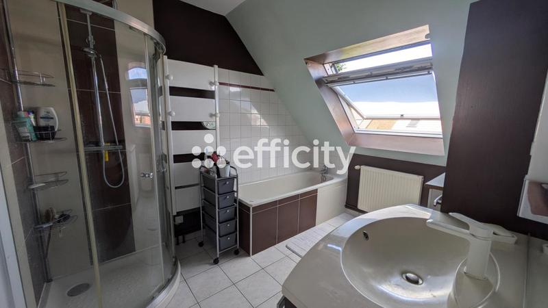 Maison - 140 m² - 8 pièces