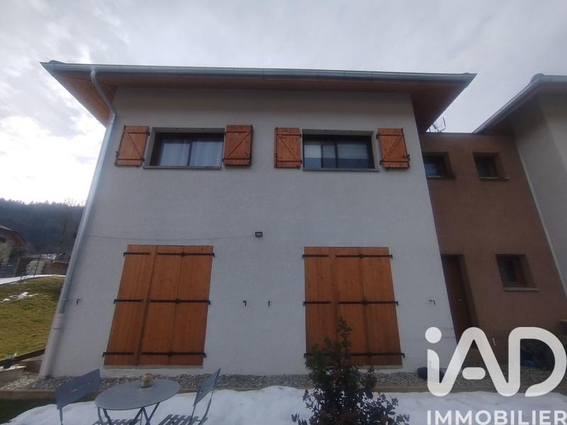 Maison - 98 m² - 4 pièces