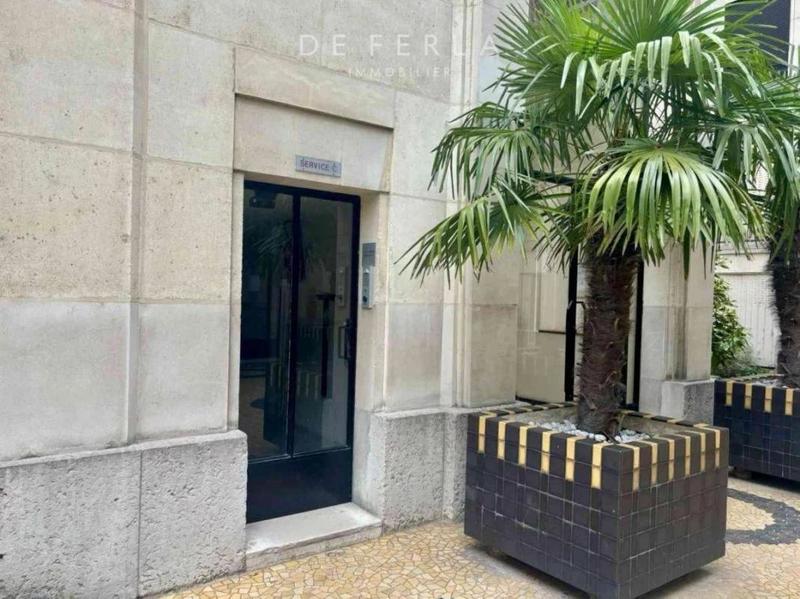 Studio - 8 m² - 1 pièce