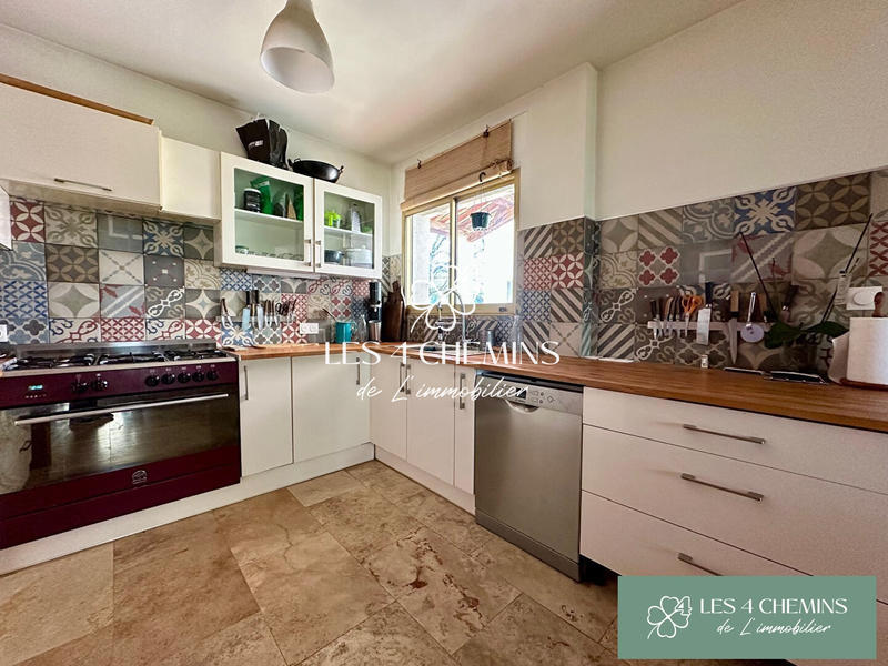 Villa - 236 m² - 4 pièces